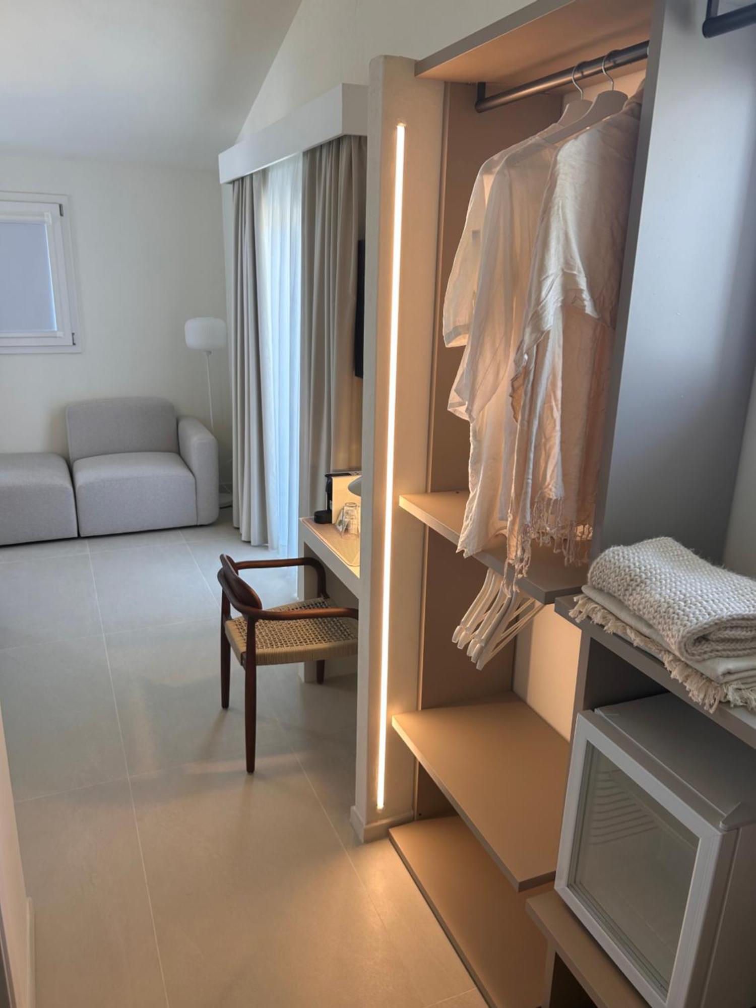 Vireo Rooms Santa Maria Navarrese Exteriör bild